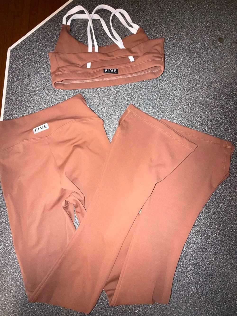 Five Dance-wear‎ 2 Piece Brown and White Bra Top and Pants Size Youth X-Large